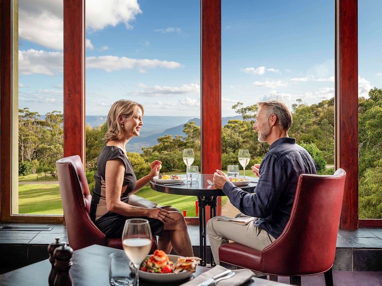 Fairmont Resort & Spa Blue Mountains, MGallery by Sofitel offers views of the manicured lawns and gardens and the mountain ranges in the distance.
